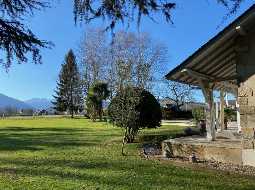 Superb Architect Designed Property with Stunning Views of the Mountains